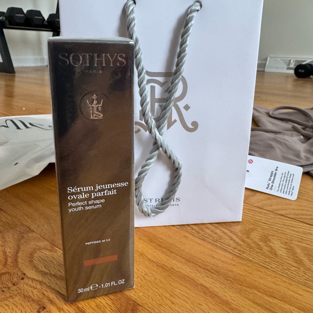 New NIP Sothys serum $135 perfect shape youth serum 1.01 fl oz
